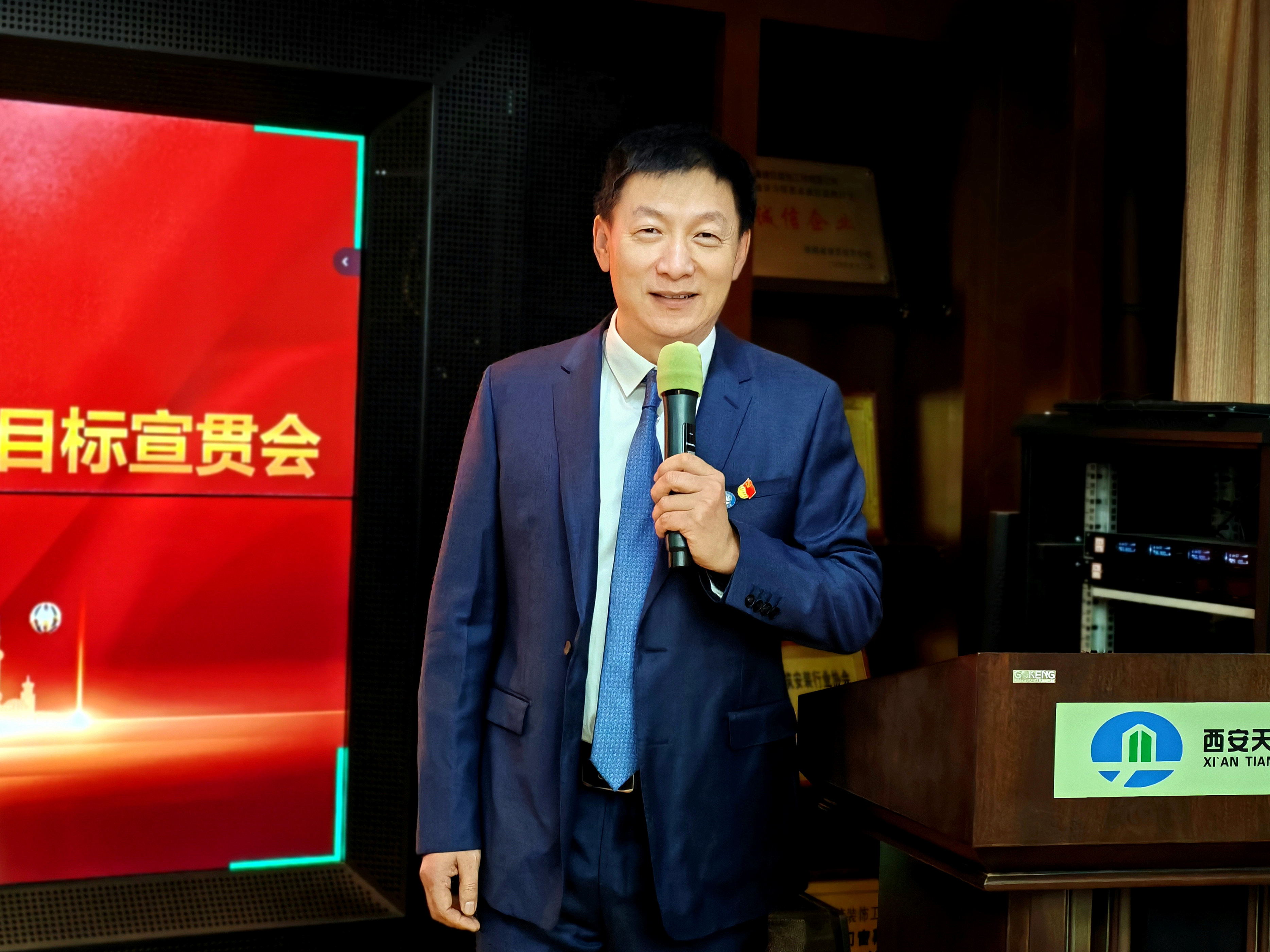 吳總_副本.jpg